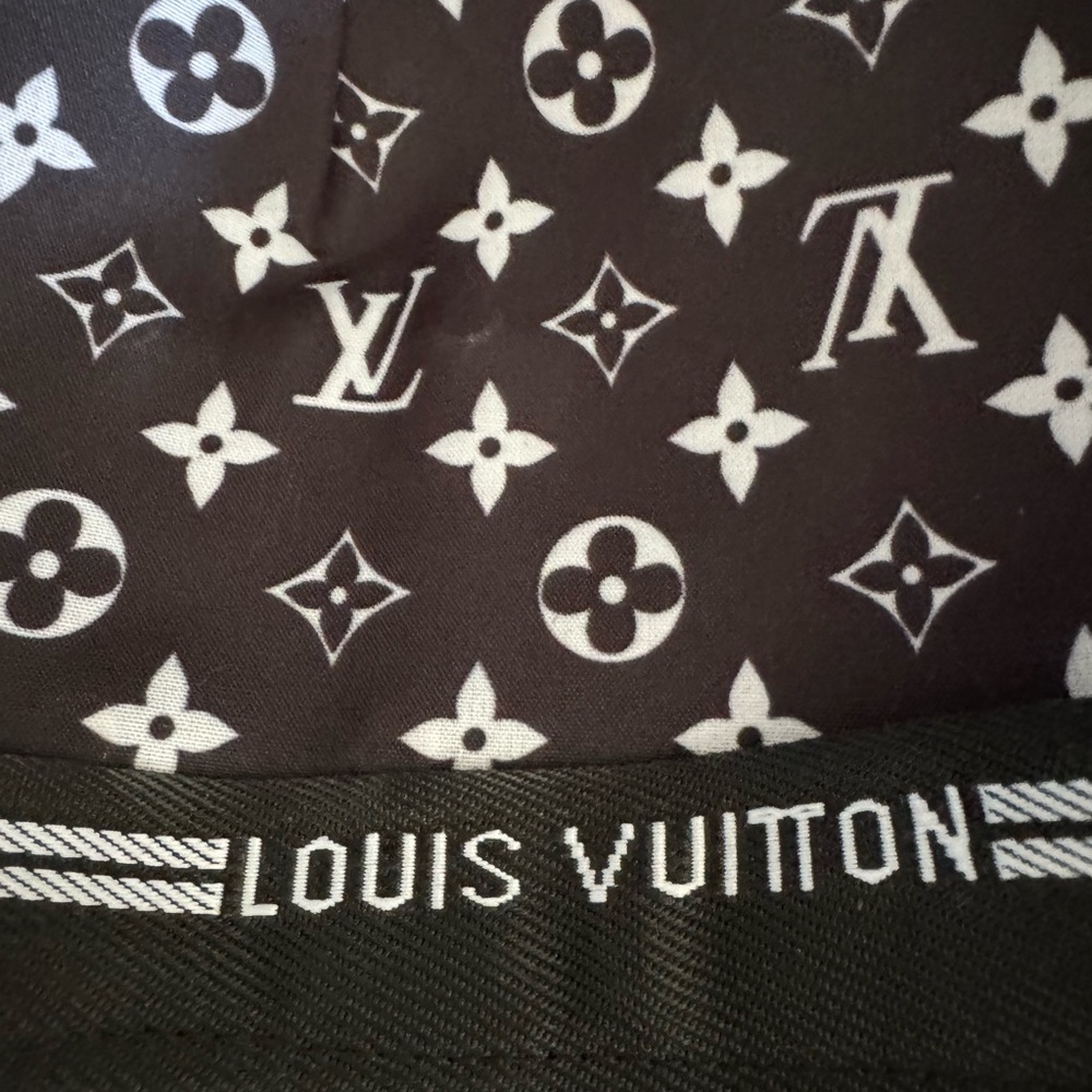 Designer style cap NWT - Picture 4 of 4